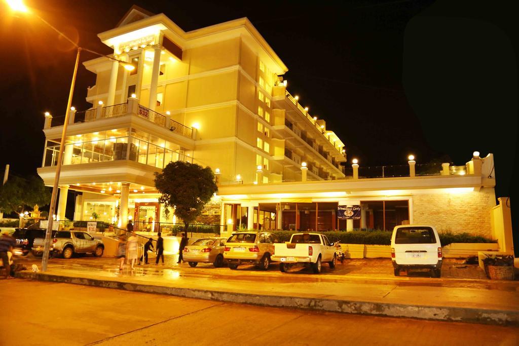 Serendipity Beach Resort 시아누크빌 외부 사진